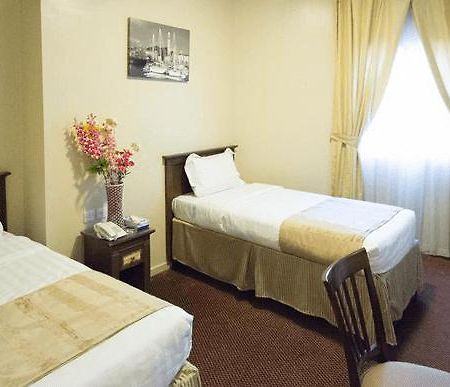 Magd Al Mohajreen Hotel. Mecca Bagian luar foto